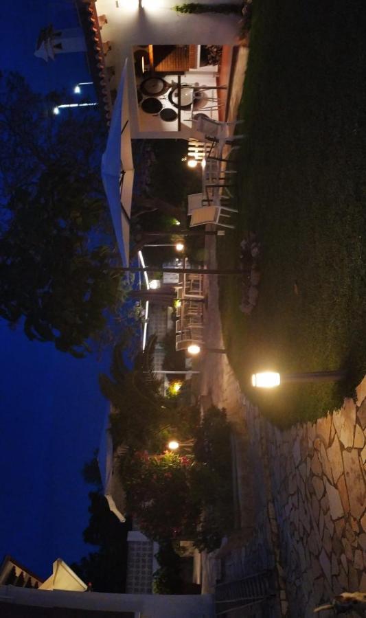 Hotel Berg & Zon à Gandie Extérieur photo
